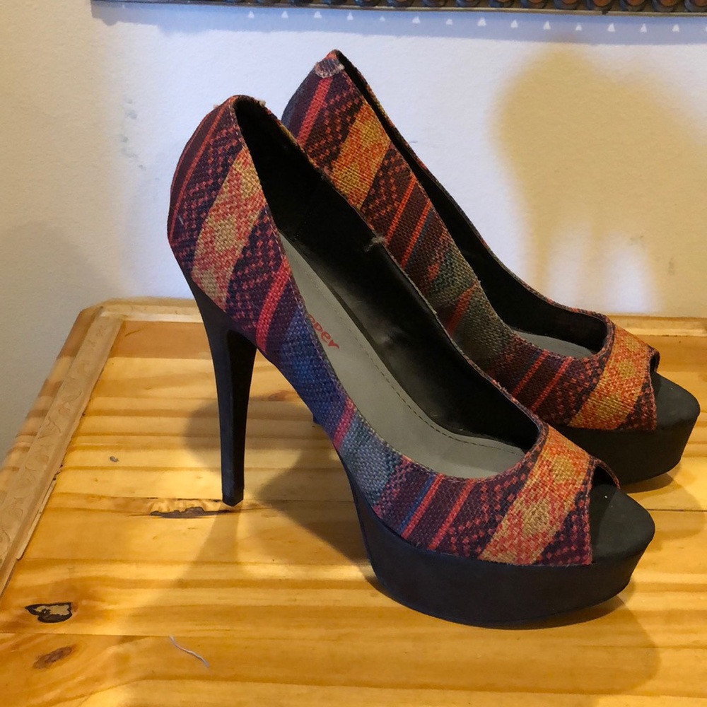 Salt and Pepper Platforms